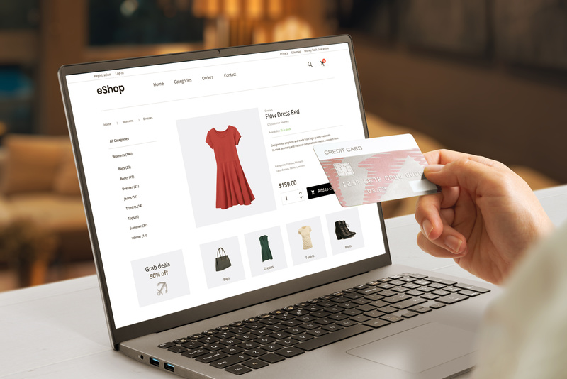 E-commerce abbigliamento: cosa sapere e come aprirlo